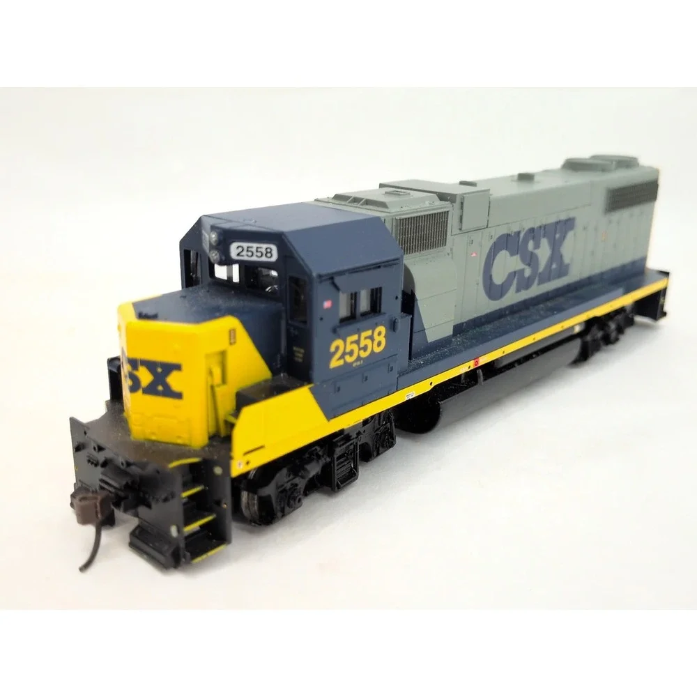 HO ATHEARN 7994 GP38-2 CSX # 2558